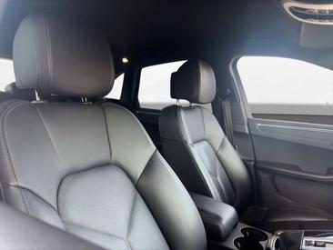 Porsche Macan Electrique — photo 10