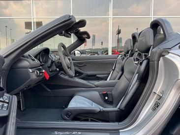 Porsche 718 Spyder Weissach Package — photo 30