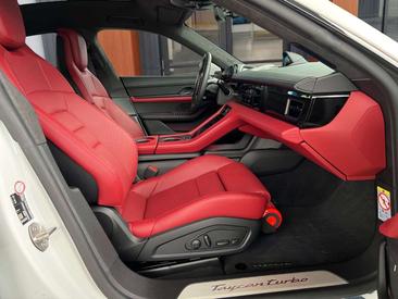 Porsche Taycan Turbo — photo 5
