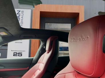 Porsche Taycan Turbo — photo 6