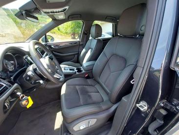 Porsche Macan Electrique S — photo 11