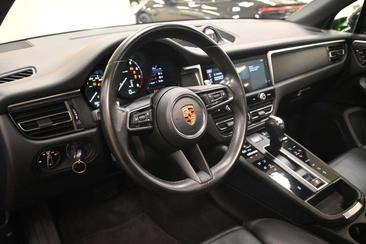 Porsche Macan Electrique Base — photo 4