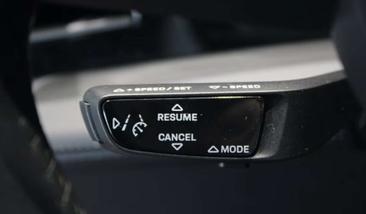 Porsche Taycan — photo 6
