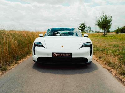 Porsche Taycan 4S