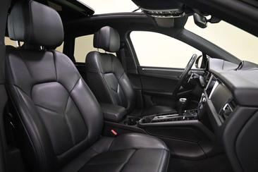 Porsche Macan Electrique Base — photo 7