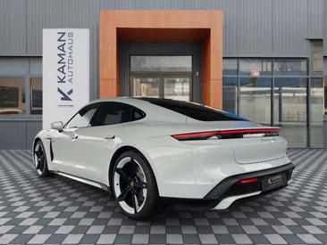 Porsche Taycan Turbo — photo 24