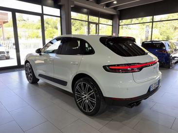 Porsche Macan Electrique Base — photo 2