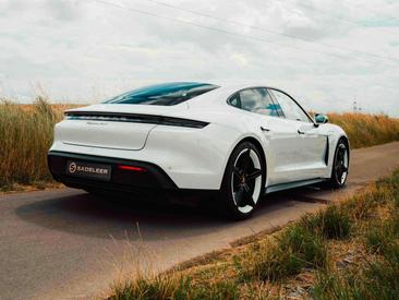Porsche Taycan 4S — photo 5