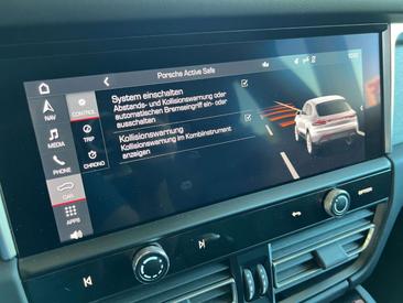 Porsche Macan Electrique GTS — photo 12