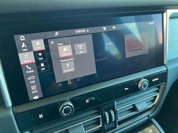Porsche Macan Electrique GTS — photo 13