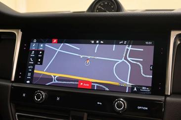 Porsche Macan Electrique Base — photo 12