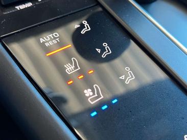 Porsche Macan Electrique GTS — photo 14