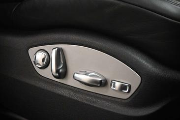 Porsche Macan Electrique Base — photo 14