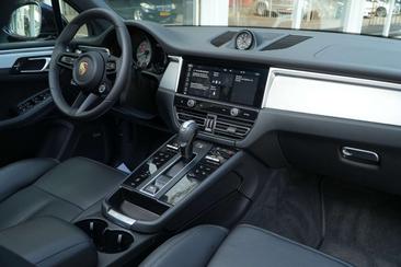 Porsche Macan S — photo 11
