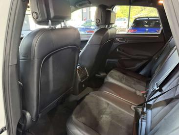 Porsche Macan Electrique Base — photo 8