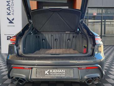 Porsche Macan Electrique GTS — photo 21