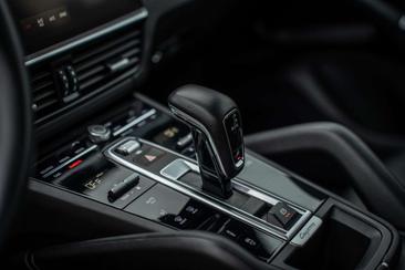 Porsche Cayenne III GTS — photo 19