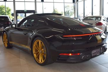 Porsche 991 I Carrera 4 — photo 9