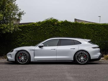 Porsche Taycan 4S — photo 3