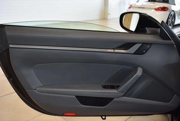 Porsche 991 I Carrera 4 — photo 11