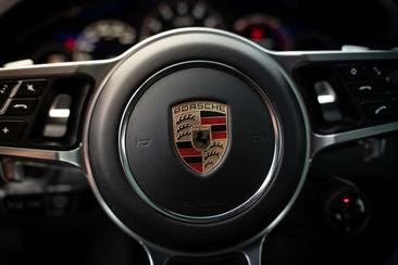 Porsche Cayenne III GTS — photo 28