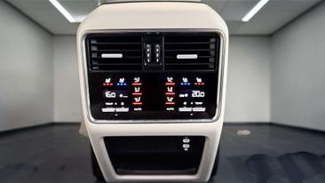 Porsche Cayenne III Turbo S — photo 24