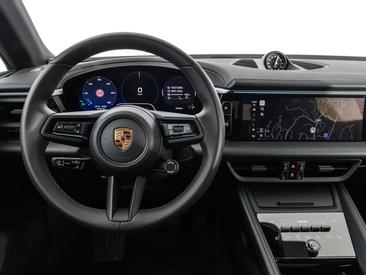Porsche Macan — photo 12