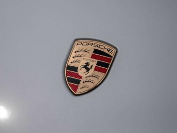 Porsche Taycan 4S — photo 11