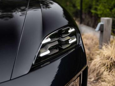 Porsche Taycan — photo 13