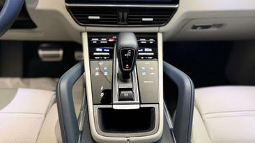 Porsche Cayenne III Turbo S — photo 33