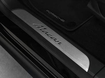 Porsche Macan — photo 20