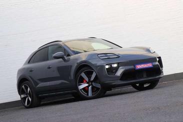 Porsche Macan 4S — photo 11