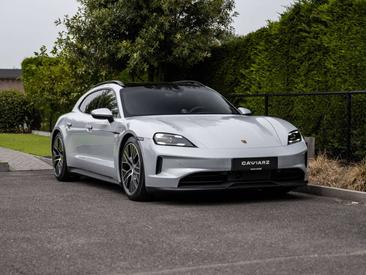 Porsche Taycan 4S — photo 19