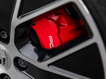 Porsche Taycan 4S — photo 21