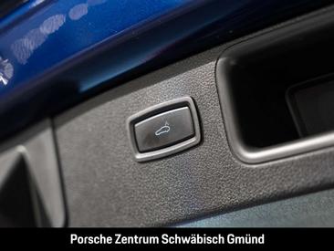 Porsche Macan Electrique S — photo 24