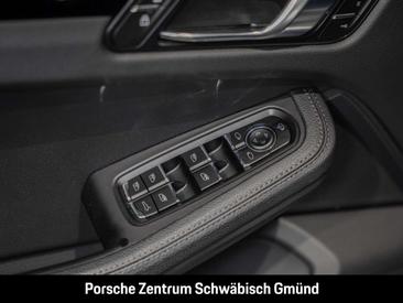 Porsche Macan Electrique S — photo 28