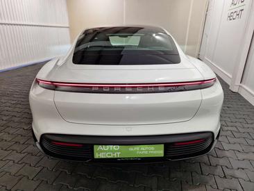 Porsche Taycan 4S — photo 6
