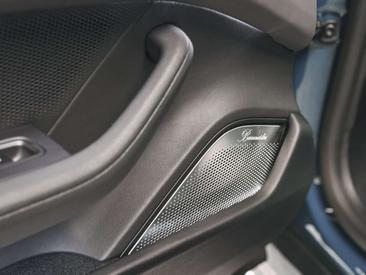 Porsche Taycan Turbo — photo 16