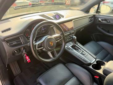 Porsche Macan Electrique GTS — photo 11