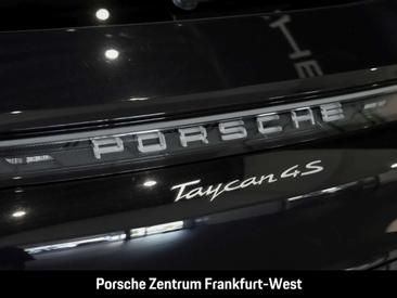 Porsche Taycan 4S — photo 8