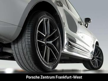 Porsche Macan Electrique S — photo 6