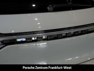 Porsche Macan Electrique S — photo 8