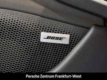 Porsche Taycan 4S — photo 12