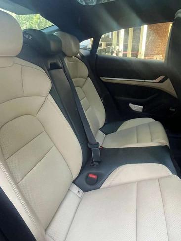 Porsche Taycan 4S — photo 12