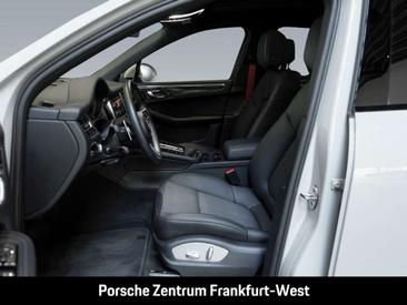 Porsche Macan Electrique S — photo 18