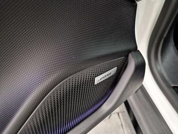 Porsche Taycan 4S — photo 13