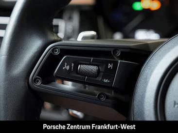 Porsche Macan Electrique S — photo 20