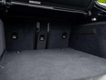 Porsche Taycan 4S — photo 50