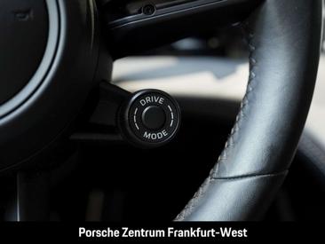 Porsche Taycan 4S — photo 28