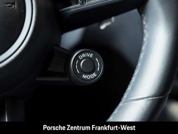 Porsche Macan Electrique S — photo 30